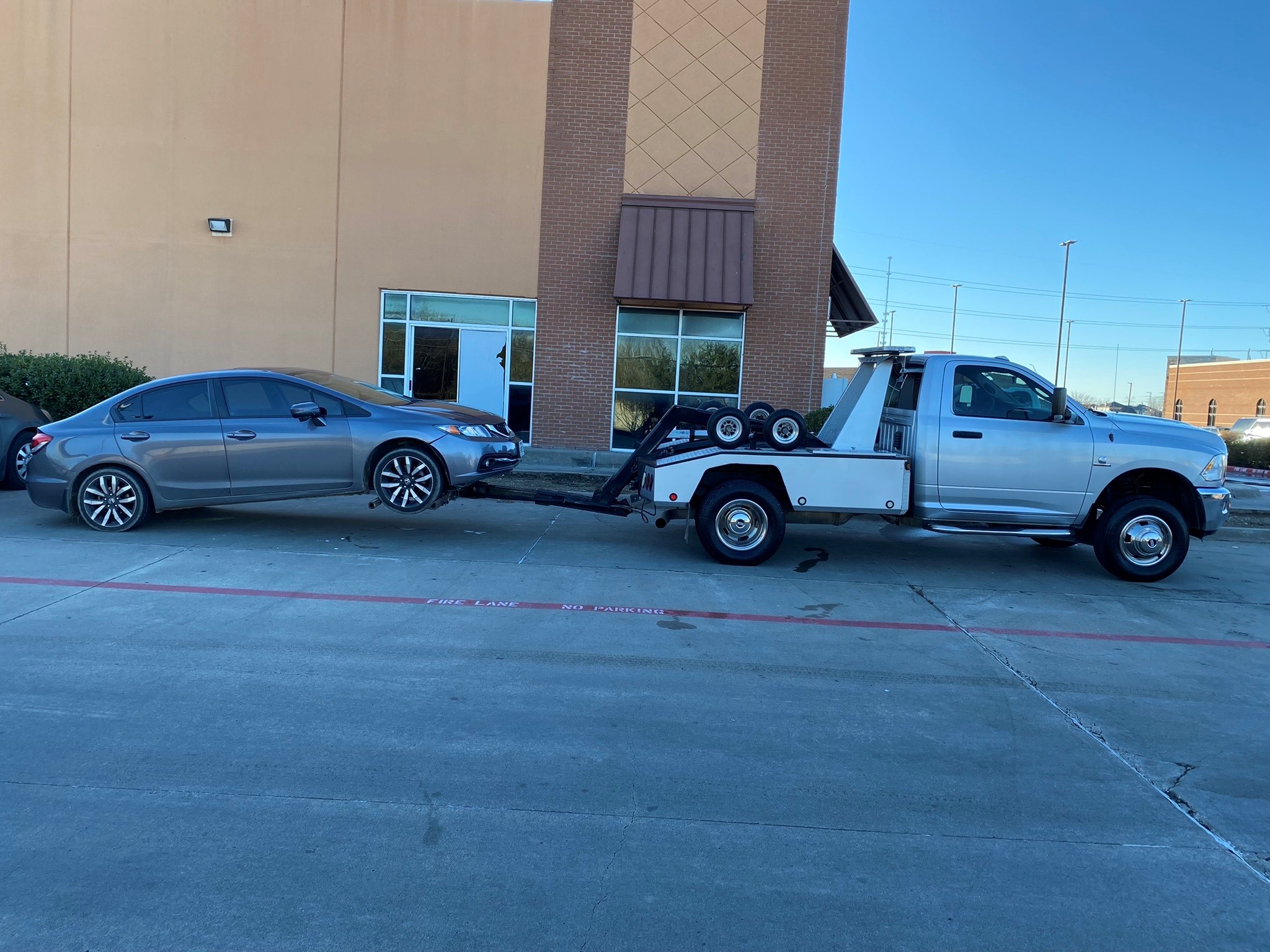 Royse City Towing LLC offers wrecker and vehicle lockout service in Royse City, TX