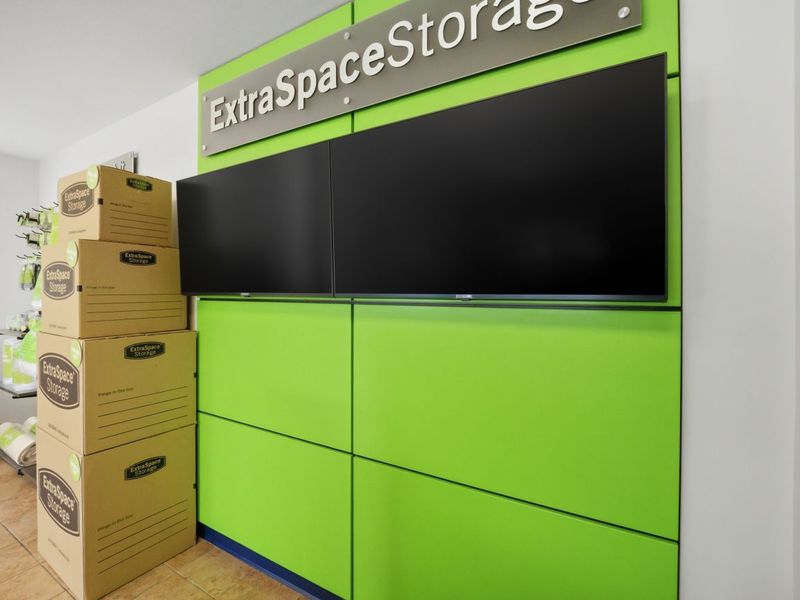 3036_Merchandise Wall 