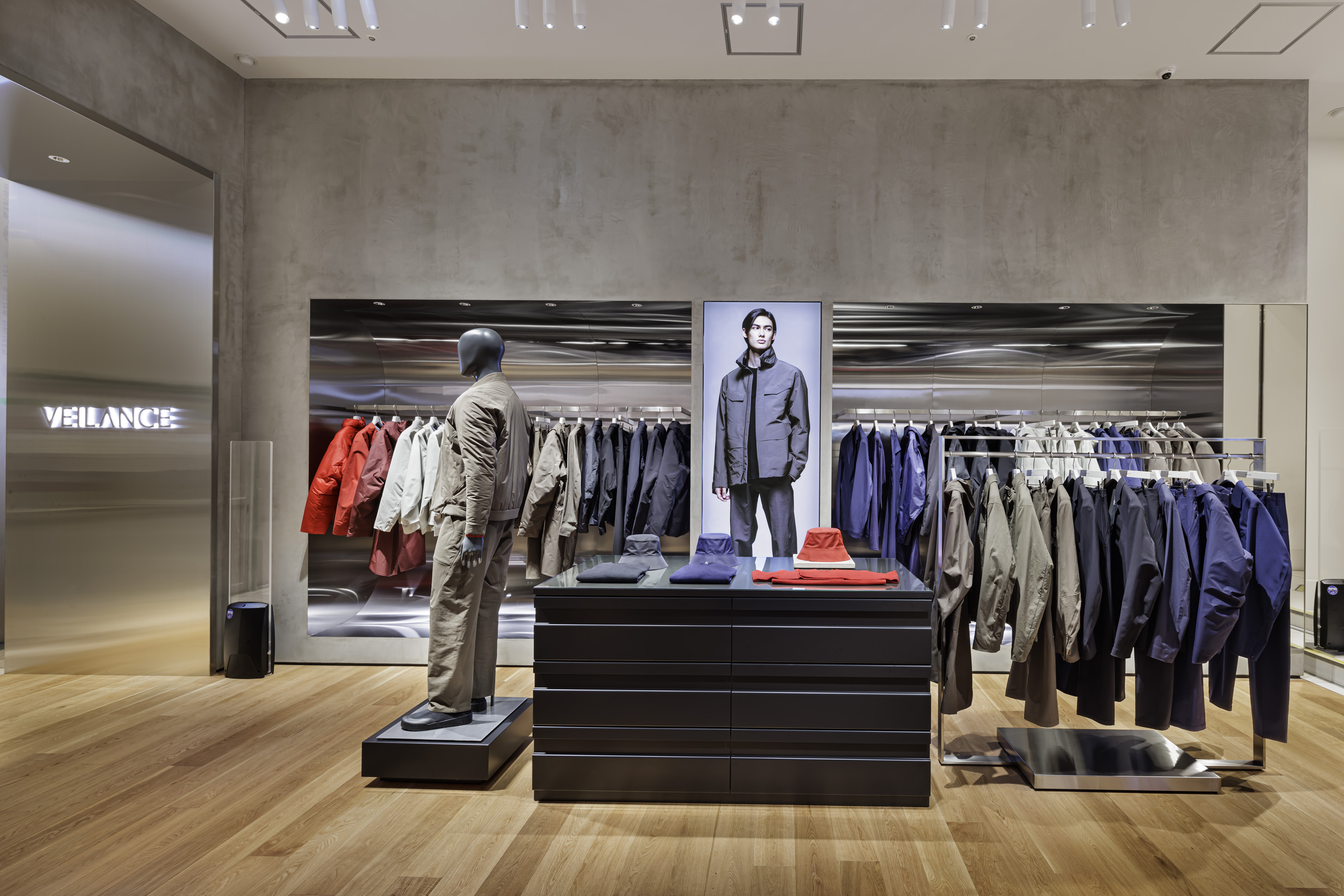 Images ARC’TERYX アークテリクス 池袋東武ブランドストア