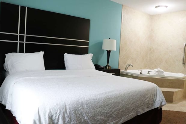 Images Hampton Inn Austin/Oak Hill