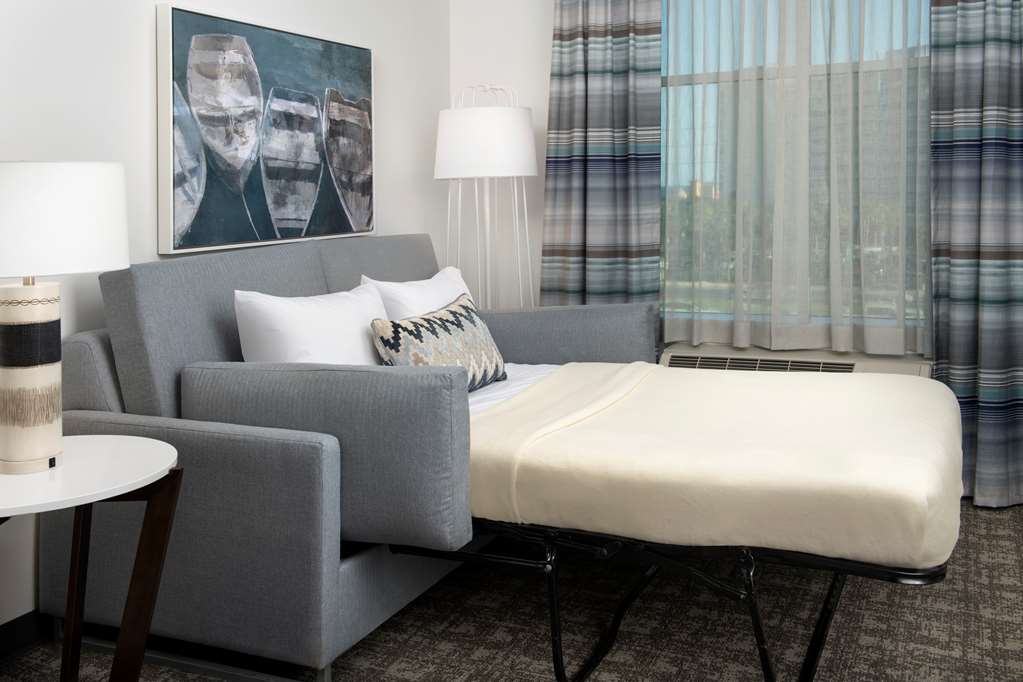 Guest room
