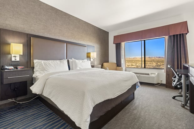 Images Holiday Inn Express & Suites Barstow-Outlet Center by IHG