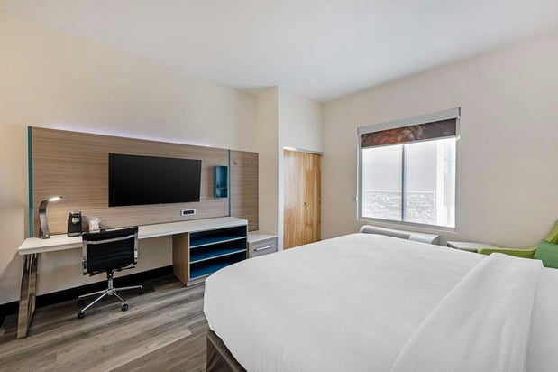 Images Best Western Plus Executive Residency Carlsbad Hotel