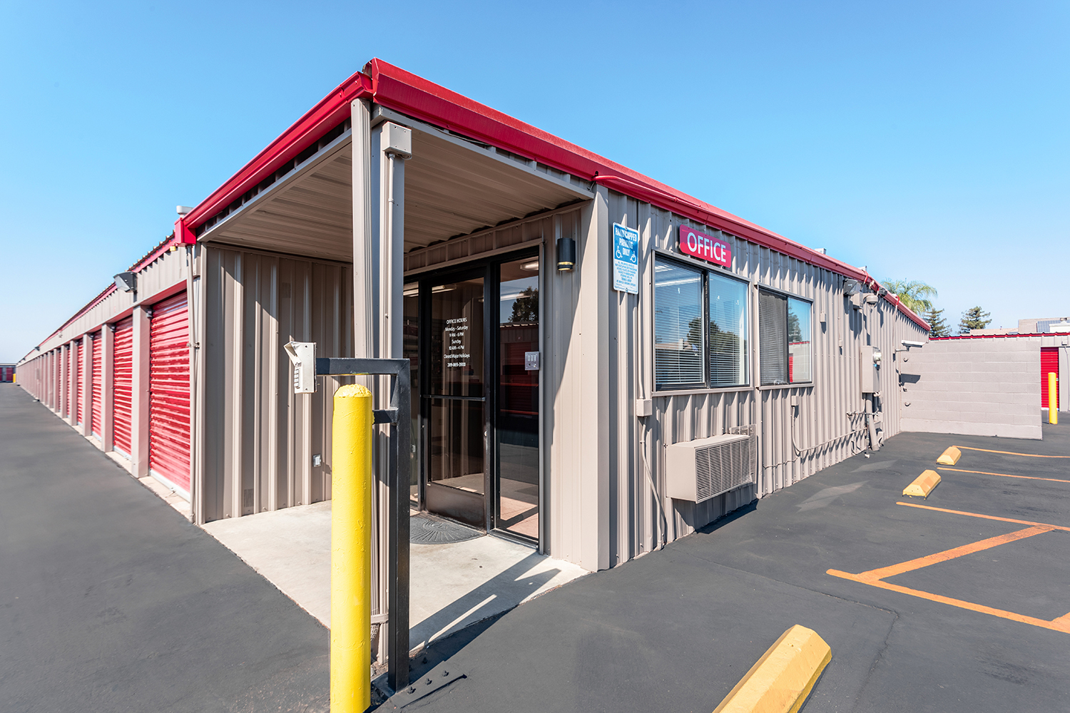 Self Storage Rental Office in Riverbank, CA.