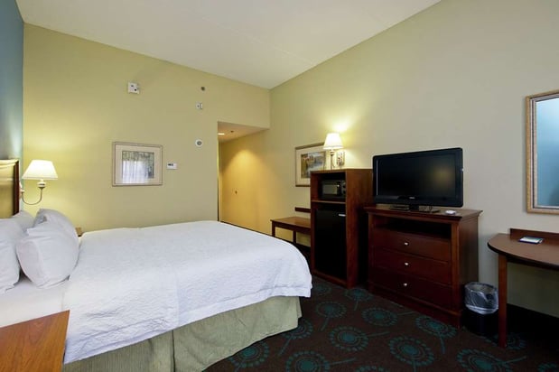 Images Hampton Inn Martinsburg South-Inwood