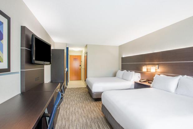 Images Holiday Inn Express & Suites Boston - Marlboro, an IHG Hotel