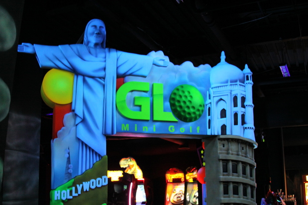 Images GLO Mini Golf |Arcade | Virtual Reality | Ice Cream Bar
