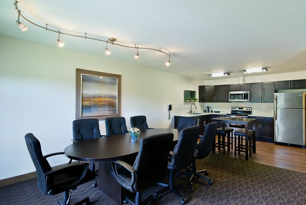 Images Oxford Suites Yakima