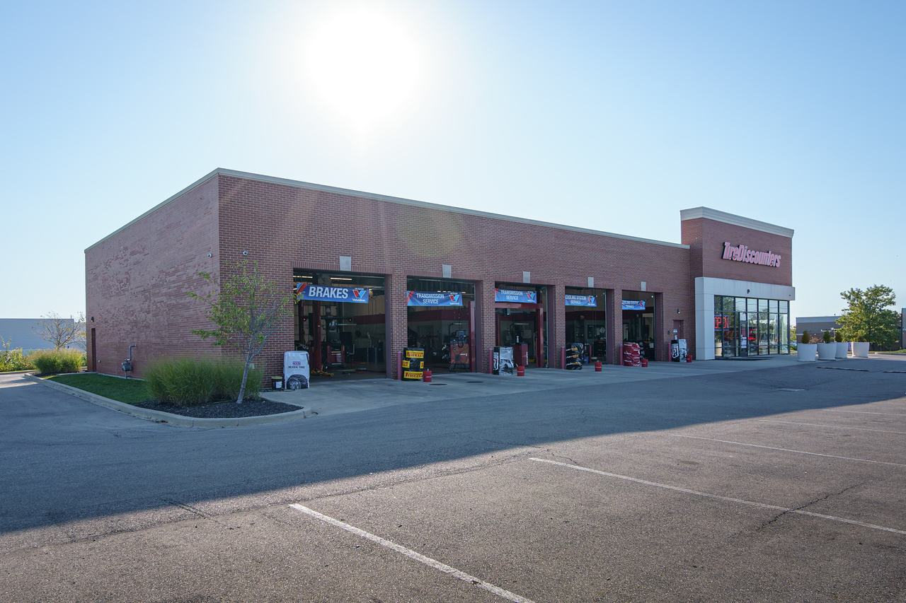 Tire Discounters on 7976 N Dixie Dr in Dayton