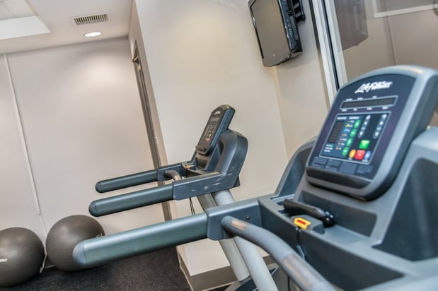 Images Holiday Inn Express & Suites Pittsburgh-South Side by IHG