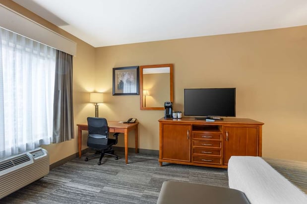 Images Best Western Plus University Park Inn & Suites