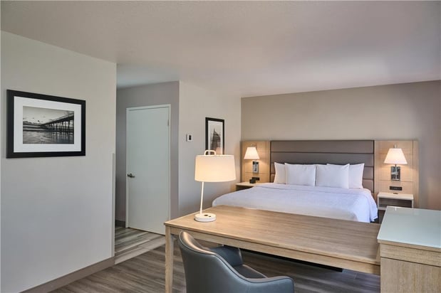 Images Hampton Inn and Suites Hermosa Beach