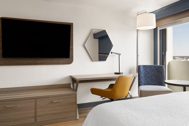 Images Holiday Inn Express Denver Central - North by IHG
