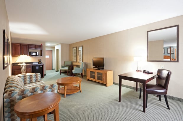 Images Holiday Inn Express & Suites Meriden by IHG