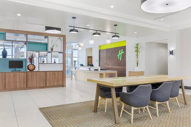 Images Holiday Inn Louisville Airport South by IHG