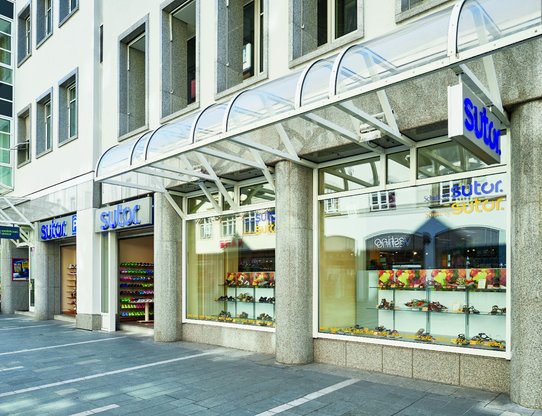 Schuhe by Sutor Regensburg, Maximilianstraße 9 in Regensburg