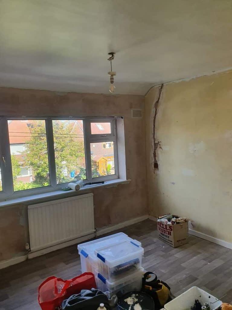 DMR Painting and Decorating Stockport 07915 986496