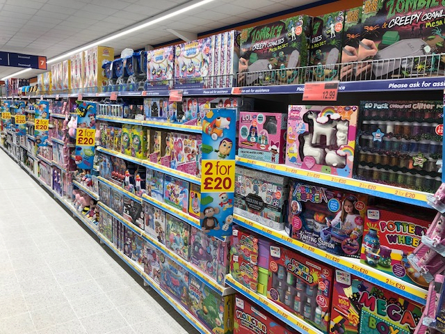 B&M's brand new store in Hoyland stocks a huge selection of the latest toys and games for boys and girls of all ages, from action figures and dolls to board games and role play toys!