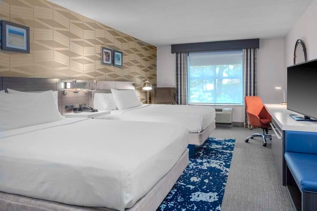 Images Hilton Garden Inn Freeport Downtown