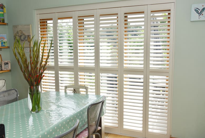 Roomscape Shutters Huddersfield 07985 955018