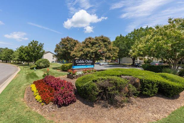 Images Gable Oaks Apartment Home