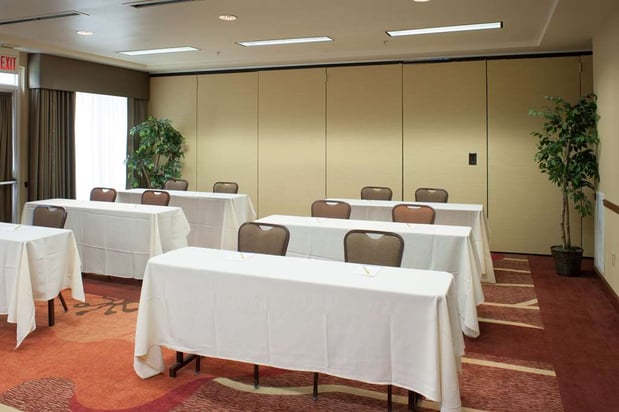 Images Hilton Garden Inn Tulsa Airport