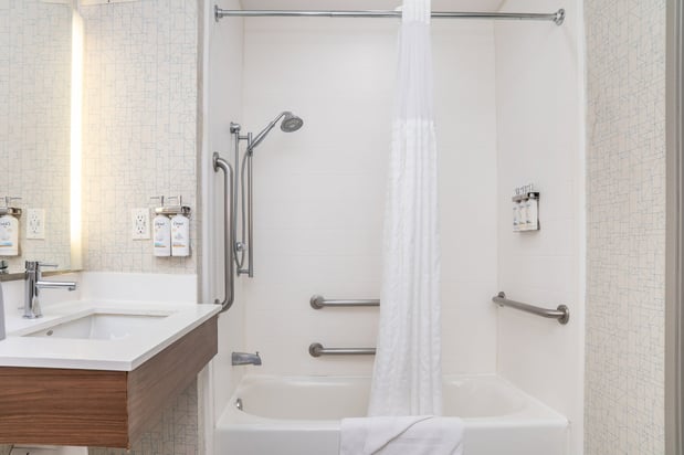 Images Holiday Inn Express & Suites San Diego Otay Mesa by IHG