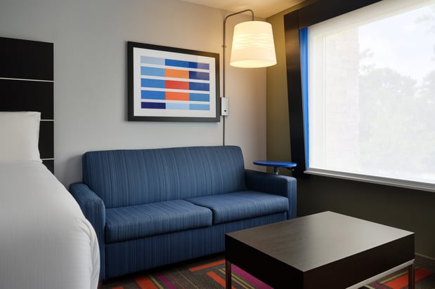 Images Holiday Inn Express & Suites Brunswick by IHG