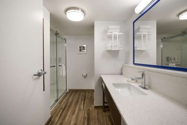 Images Hampton Inn McHenry