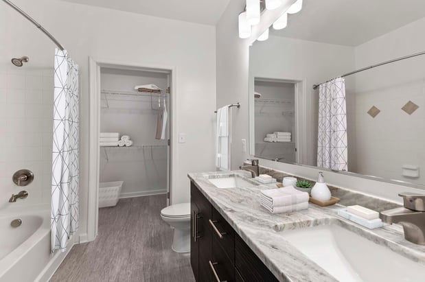 Images Camden Dulles Station Apartments