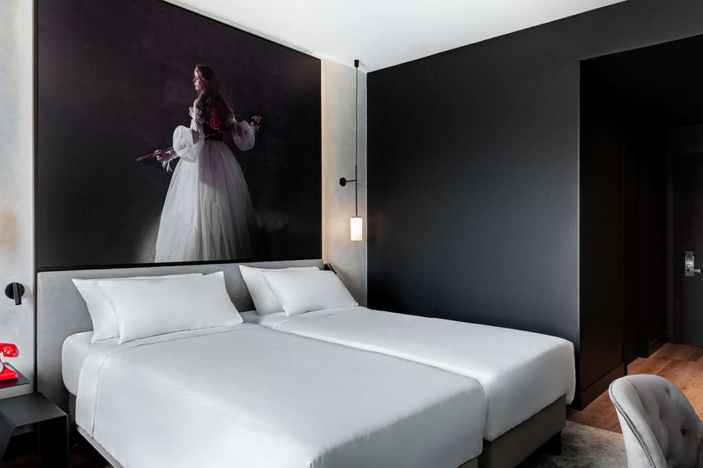 Images Radisson RED Madrid