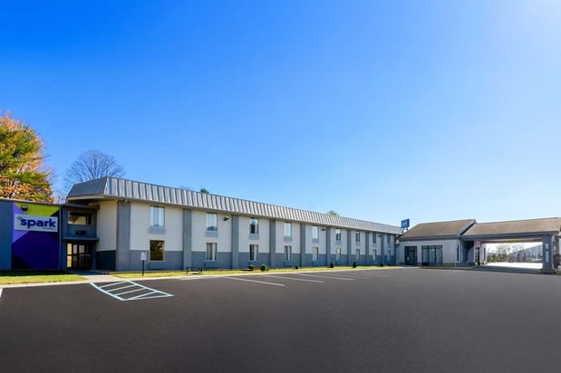Images Spark by Hilton Daleville Roanoke North