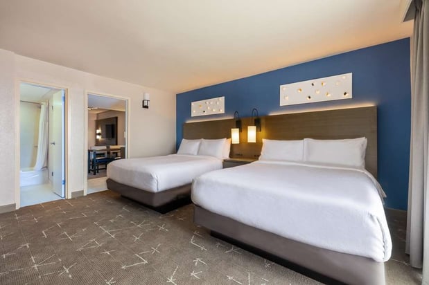 Images Embassy Suites by Hilton Tulsa I-44