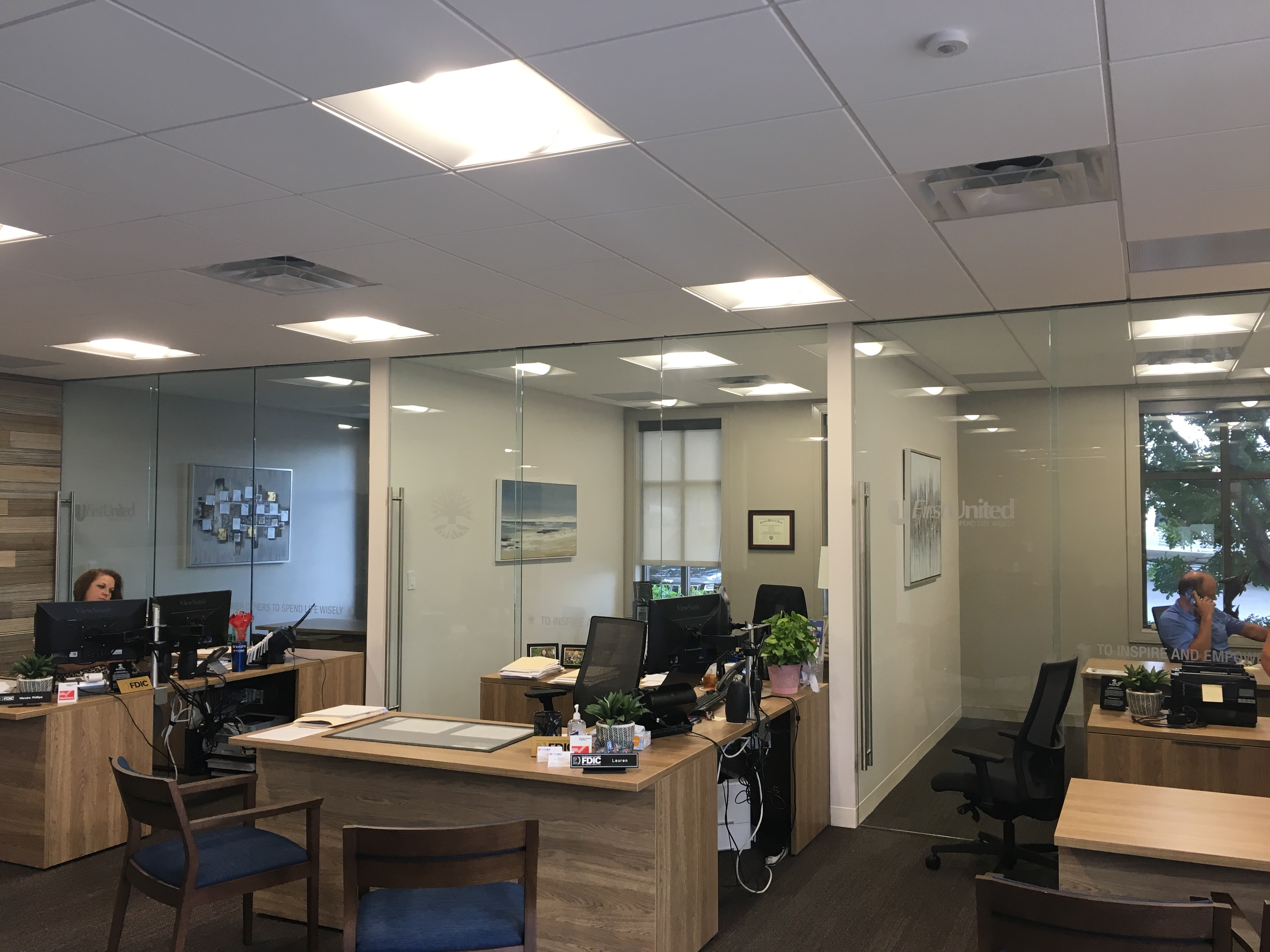 First United Bank - Marble Falls - interior bank offices