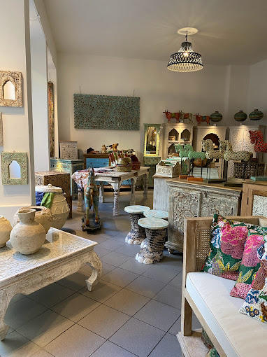 Om Home & Garden - Store für indische Möbel in Berlin