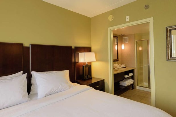 Images Embassy Suites by Hilton Minneapolis North