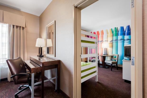Images Holiday Inn Express & Suites Missoula Northwest, an IHG Hotel