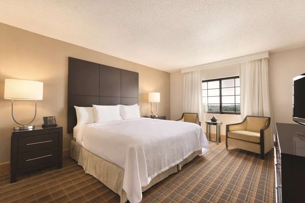 Images Embassy Suites by Hilton Greenville Golf Resort & Conference Center