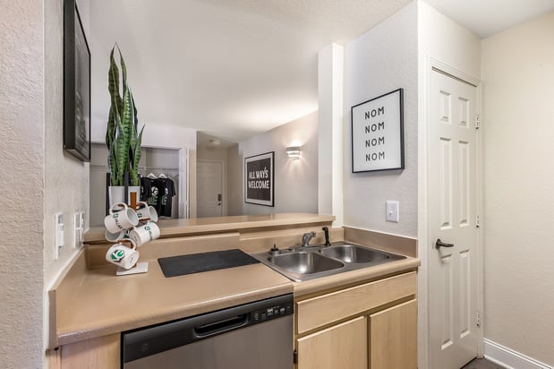 Images Village Green Student Housing