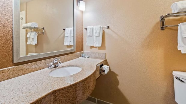 Images Best Western Granbury Inn & Suites