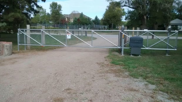 Images Cardinal Fence Company