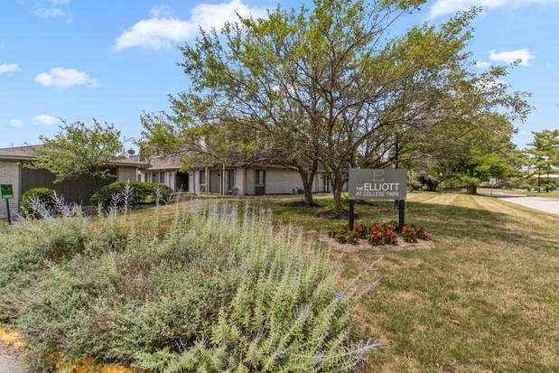 Images The Elliott at College Park Apartment Homes