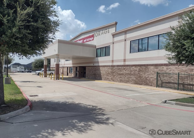 Images CubeSmart Self Storage