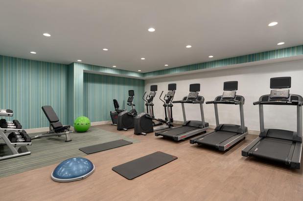 Images Holiday Inn Express Jamaica - Jfk Airtrain - Nyc by IHG