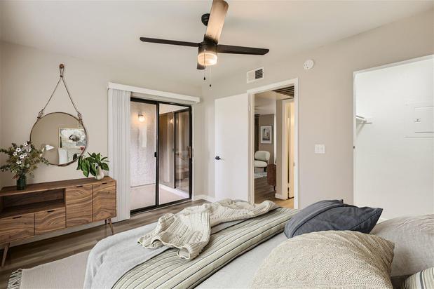 Images Rise Suncrest