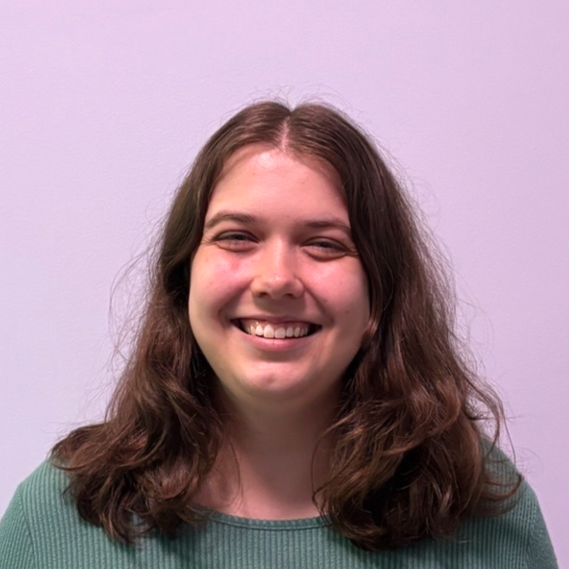 Lauren V., MS