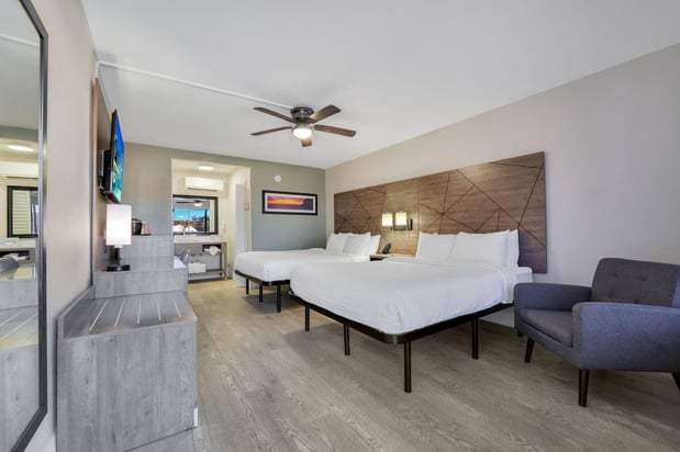 Images Quality Inn & Suites Airport Cruise Port Hollywood