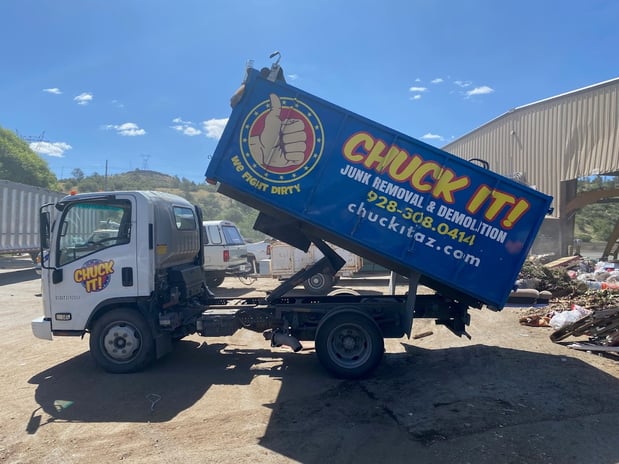 Images Chuck It! Junk Removal