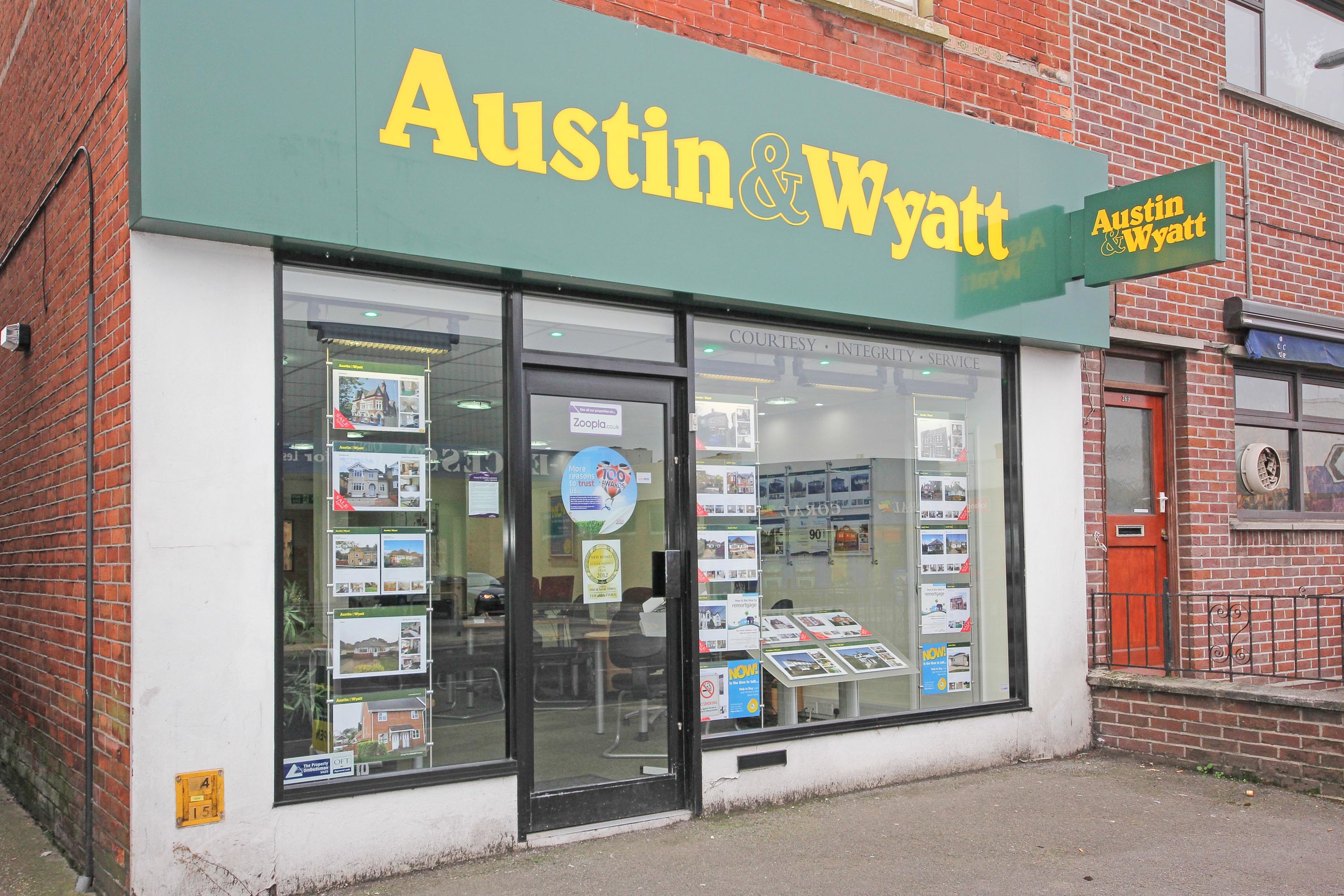 Images Austin & Wyatt Estate Agent Parkstone