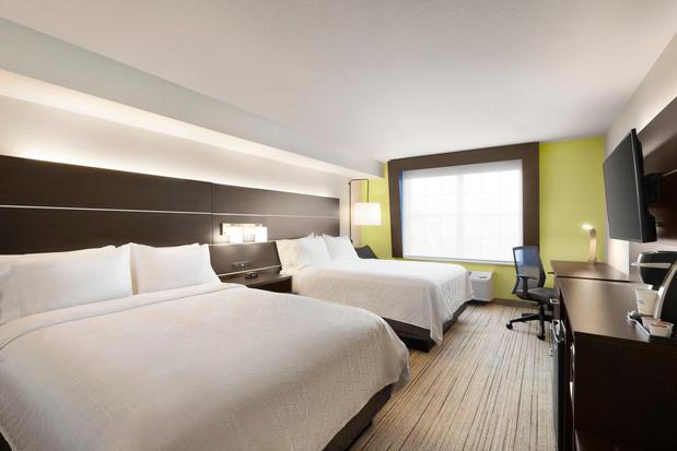 Images Holiday Inn Express & Suites Sarasota East - I-75 by IHG